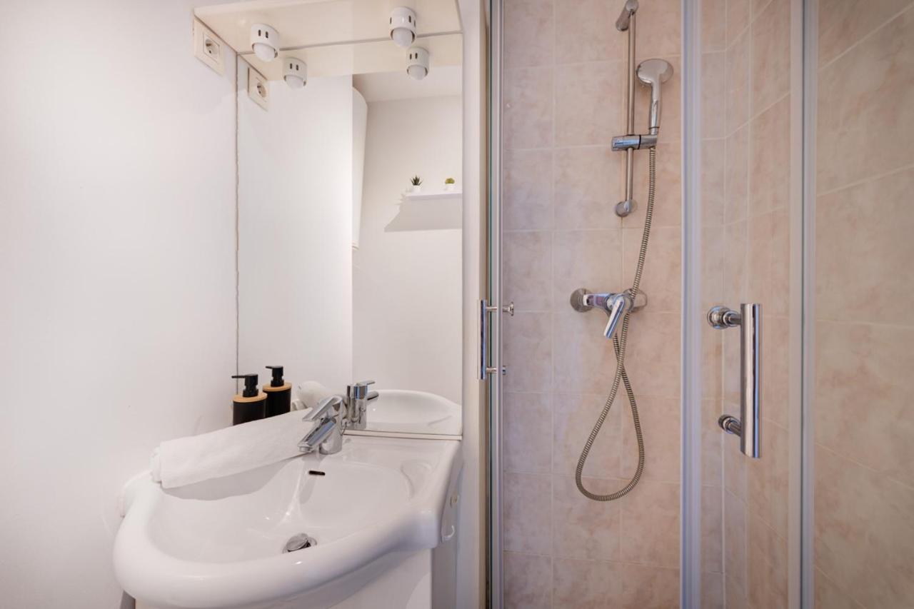 Le Pavillon Studio 2Pers Apartment Lyon Exterior photo